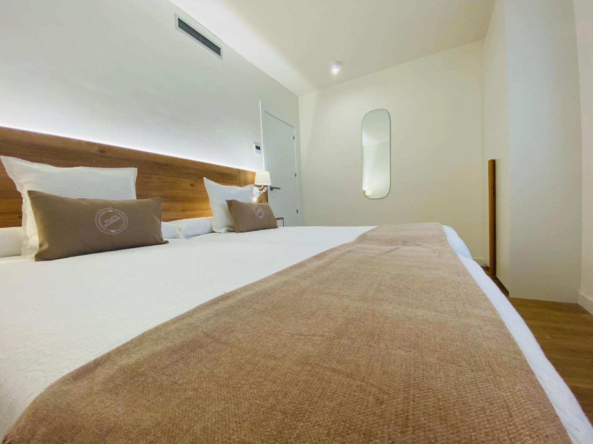 Apartamentos Palacio Alemar Loredo Zimmer foto